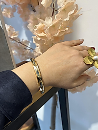 Renkli mineli zarif kelepçe