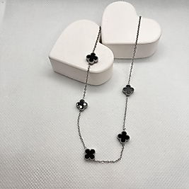 Minimal 5 yoncalı çelik kolye