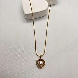 İnci kalp kenarı işlemeli çelik kolye