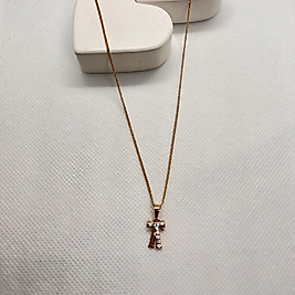 Özel seri gölgeli görünüm harf kolye