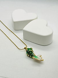 Yeşil Balık Charmlı Altın Renk Çelik Kolye(40-45cm)