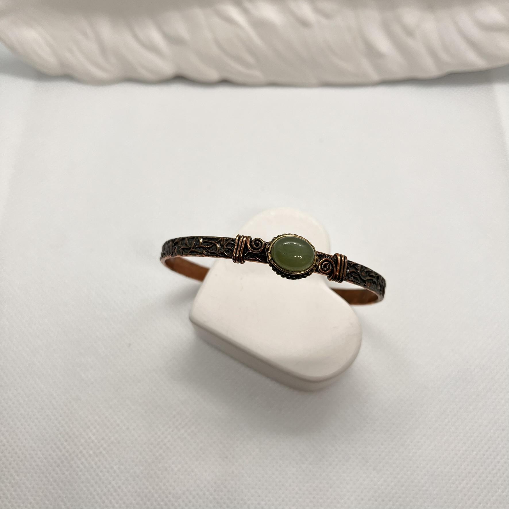 işlemeli bakır doğal taşlı bileklik