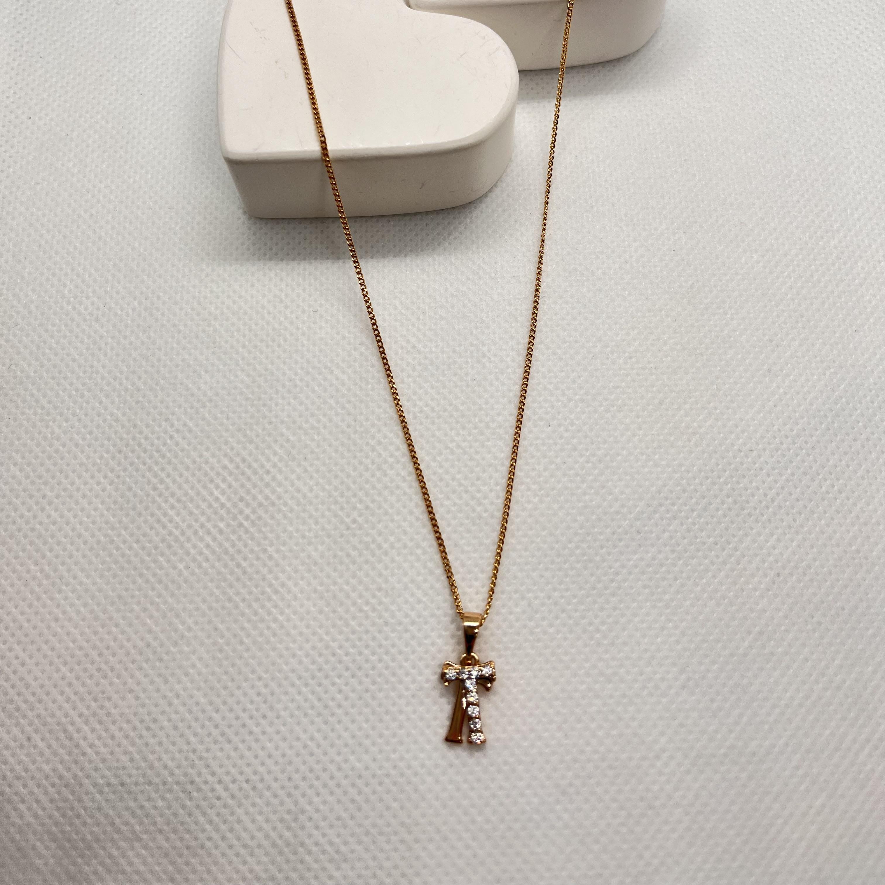 Özel seri gölgeli görünüm harf kolye