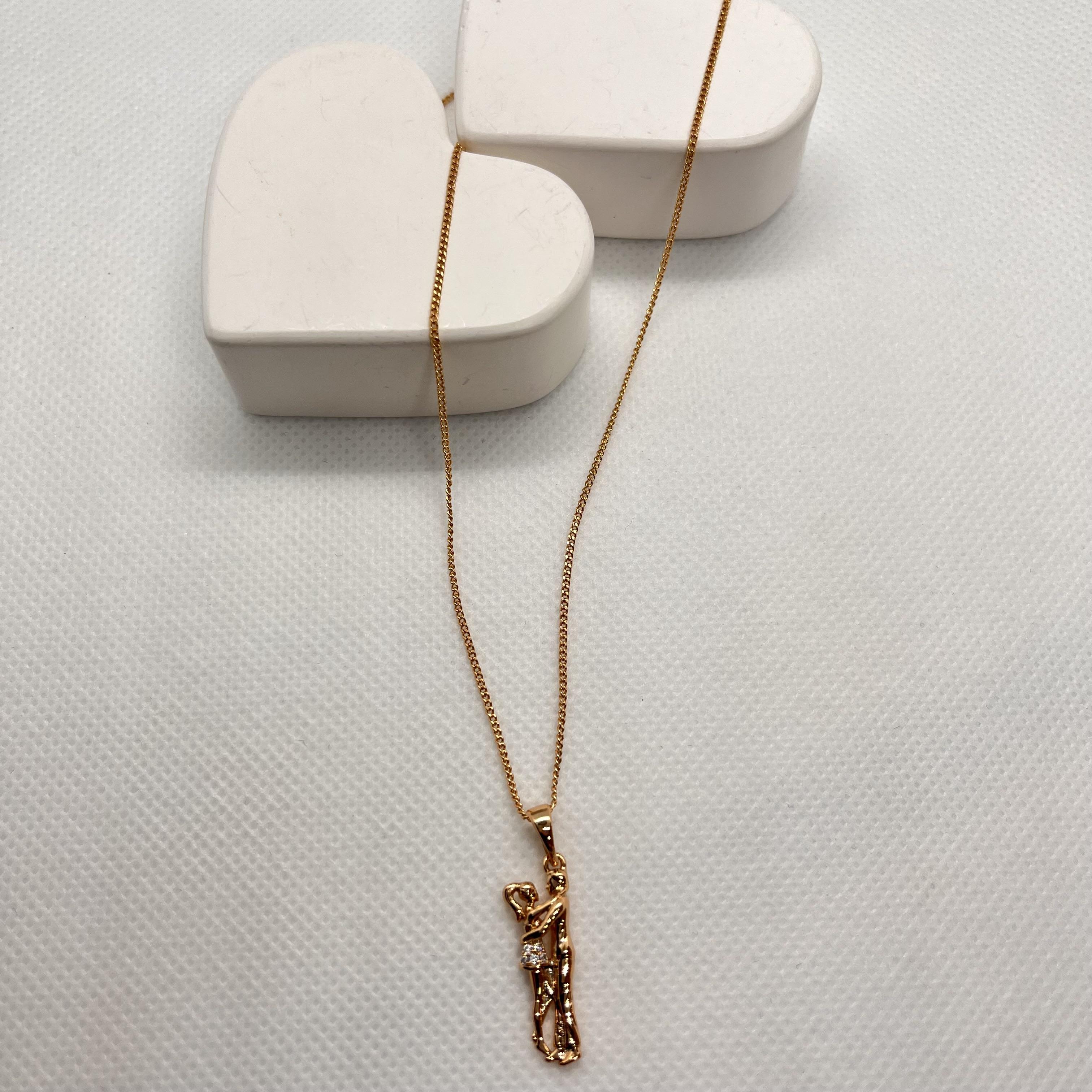 Özel seri sarılan çift kolyesi