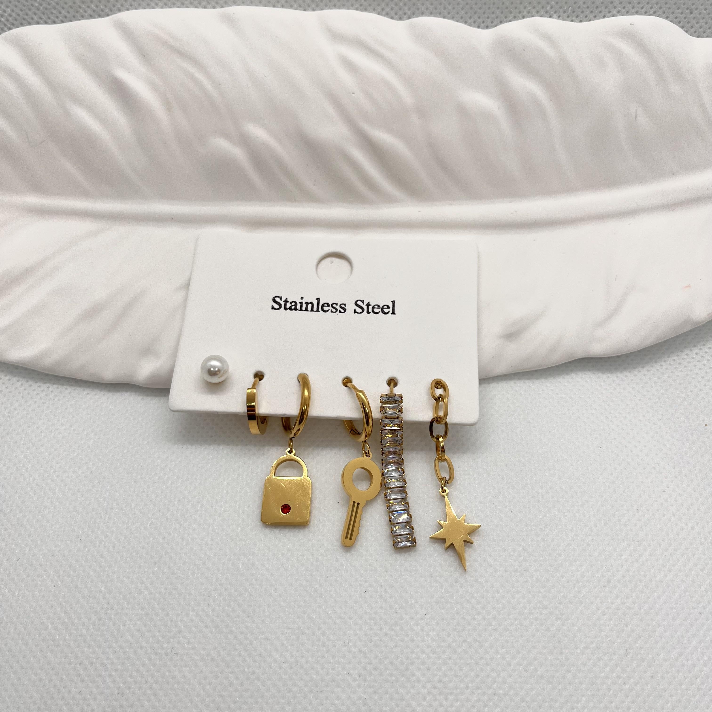 Çoklu çelik küpe seti