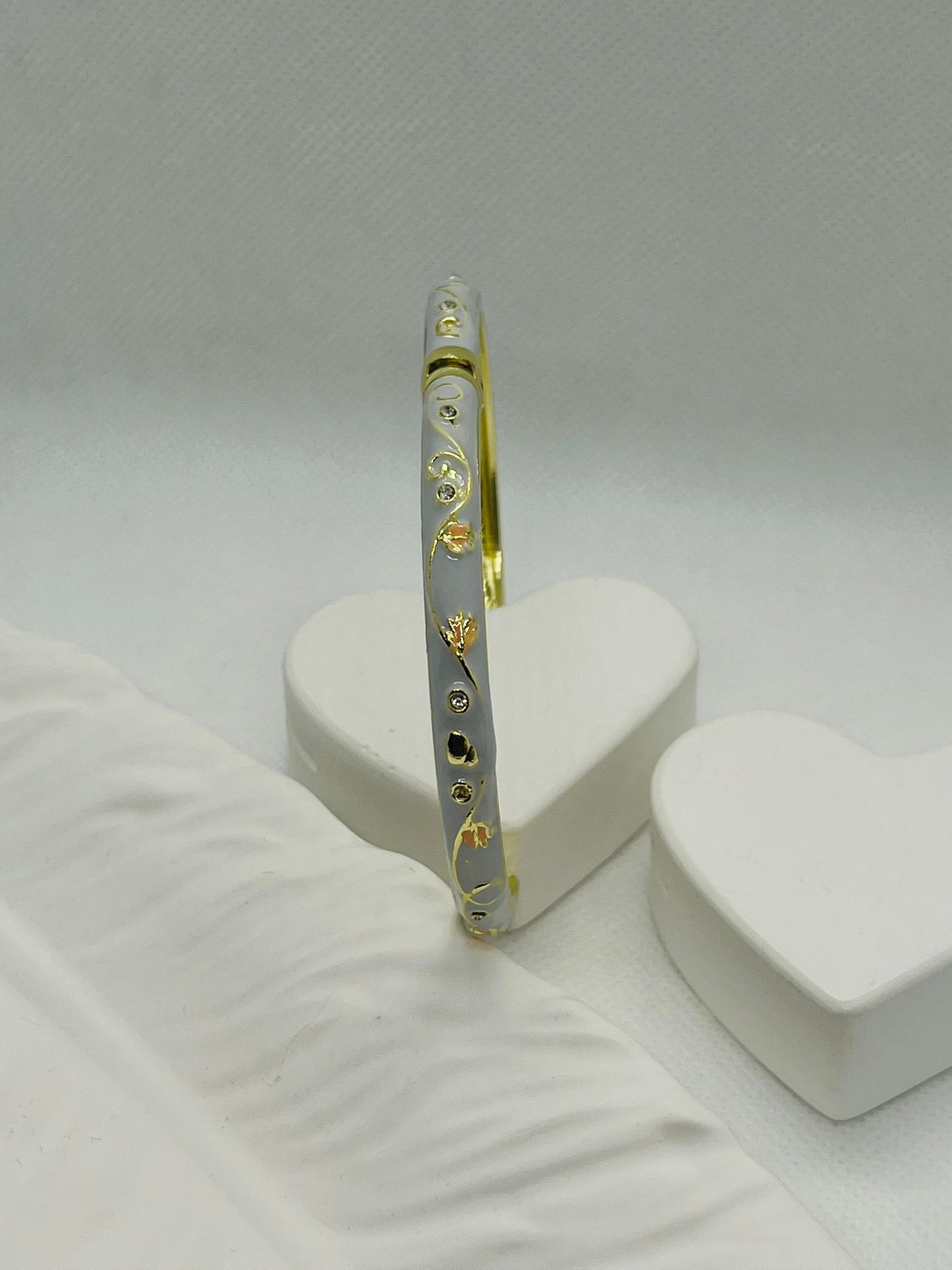 Mineli Zirkon Taşlı Gri Kelepçe