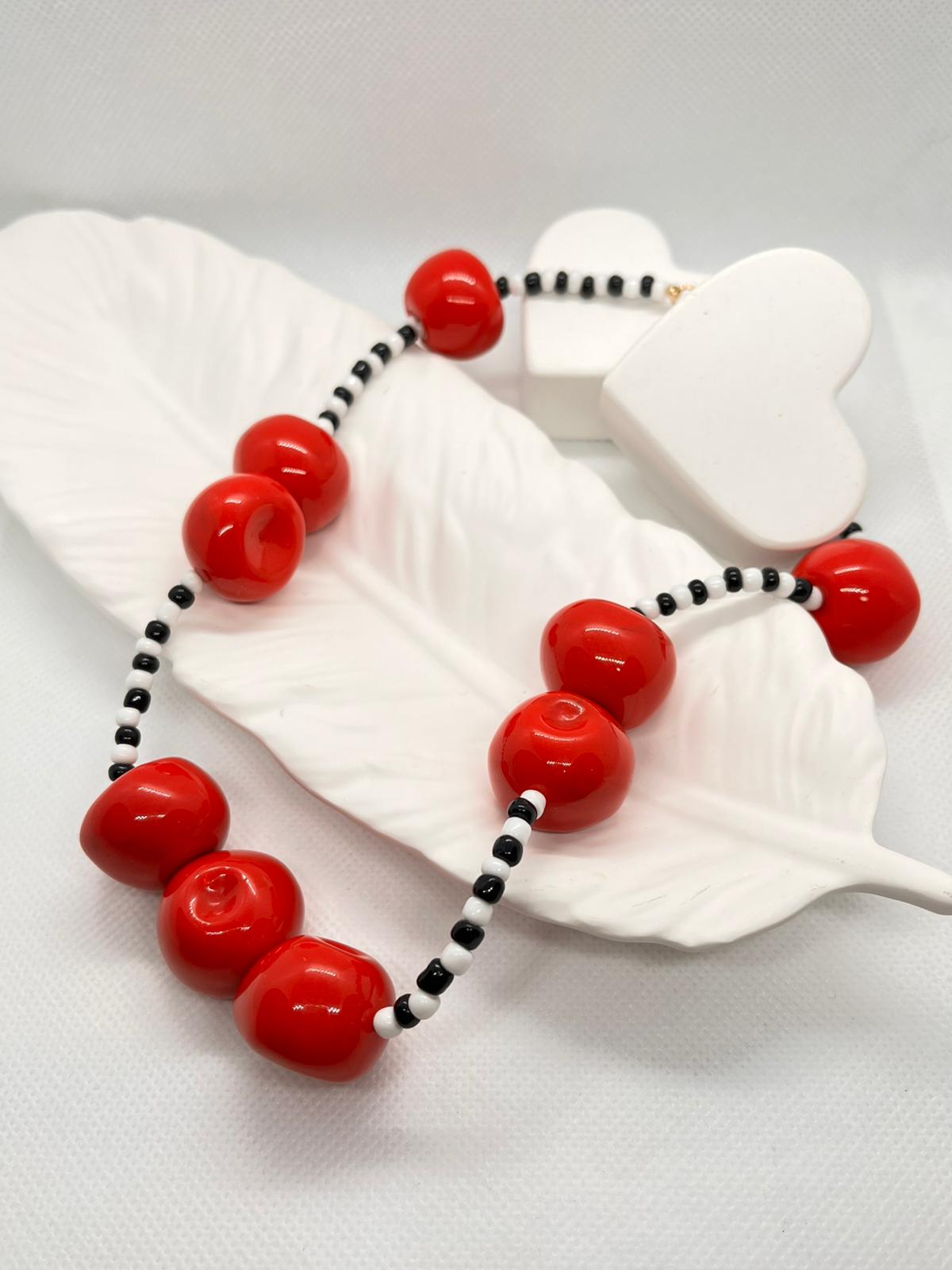 Kiraz Boncuklu Tatlı Kolye