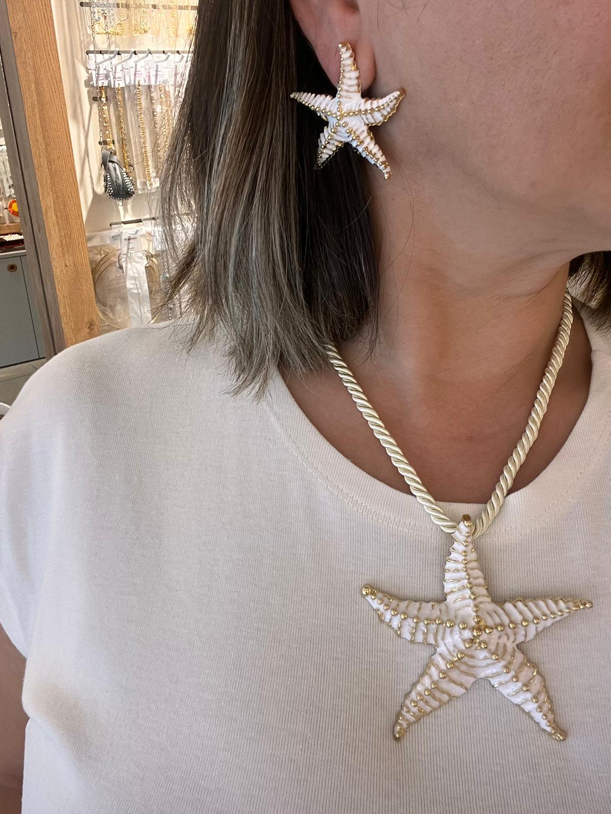 İnce Kordonlu Deniz Yıldızlı Beyaz Kolye