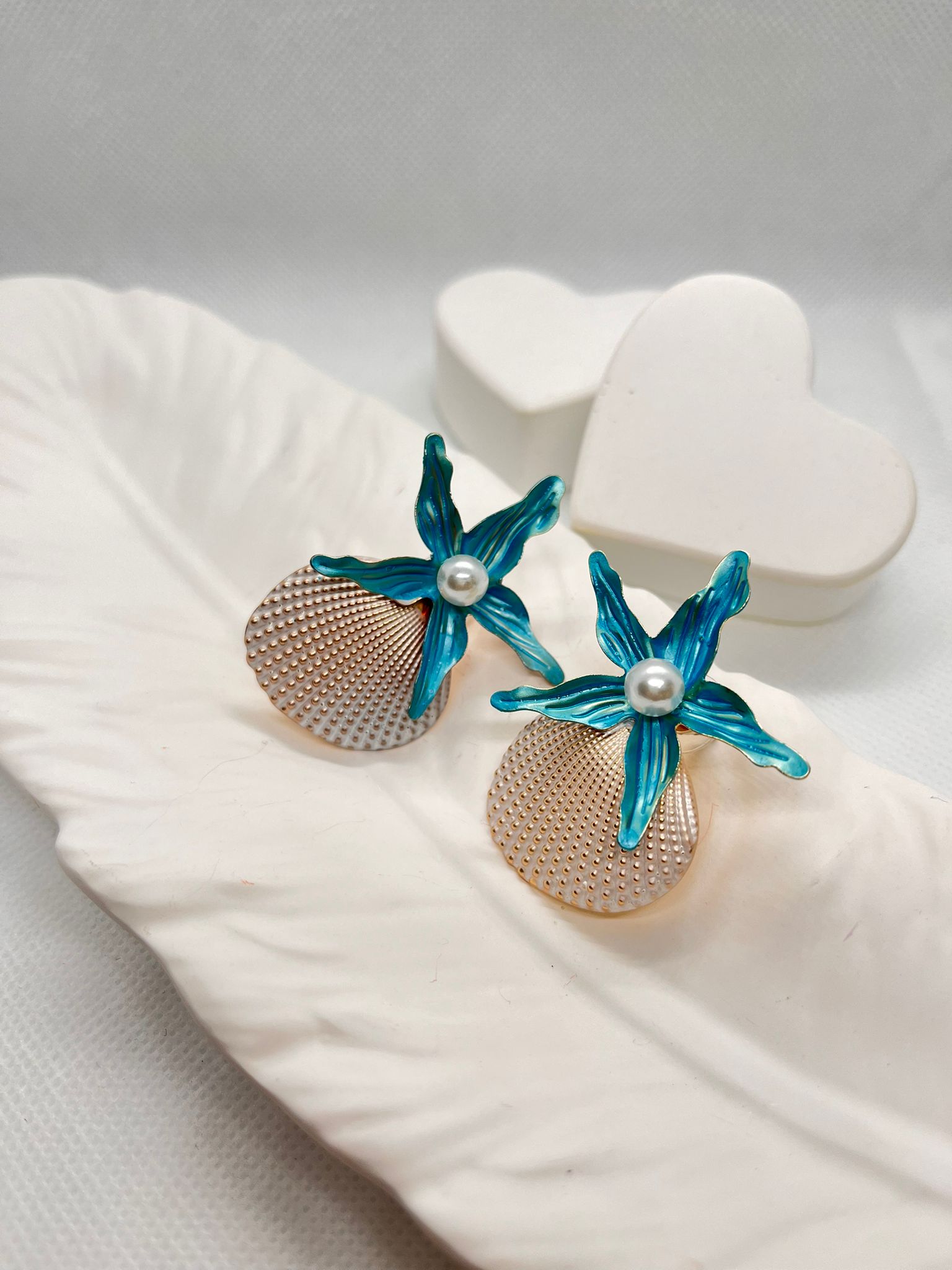 Mavi Deniz Yıldızlı İstiridye Küpe