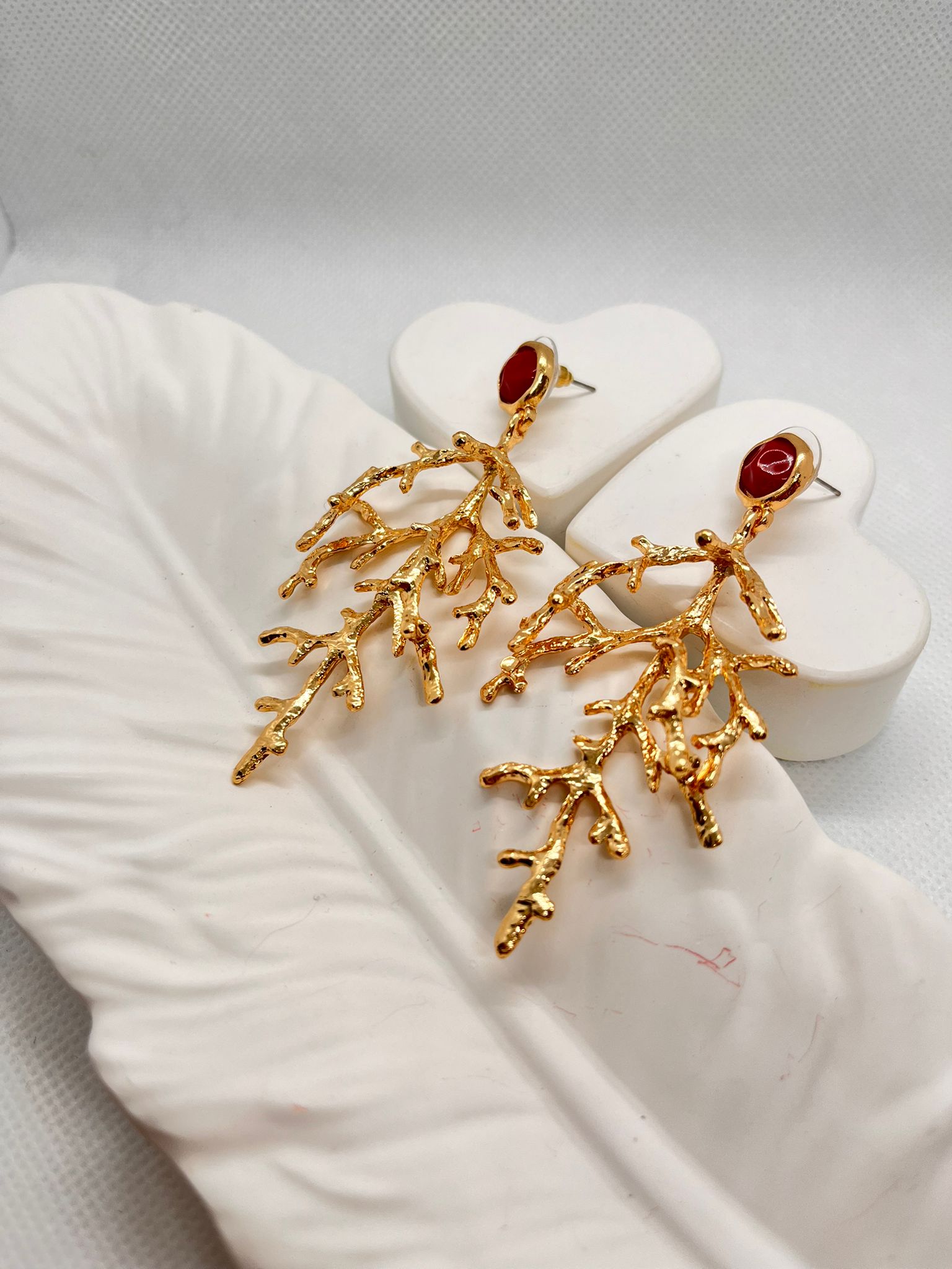 Altın Renk Mercan Küpe